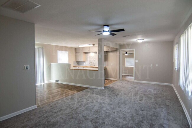 Foto del edificio - 3-Bedroom 1-Bathroom