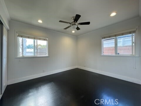 Foto del edificio - 5352 Edinger Ave