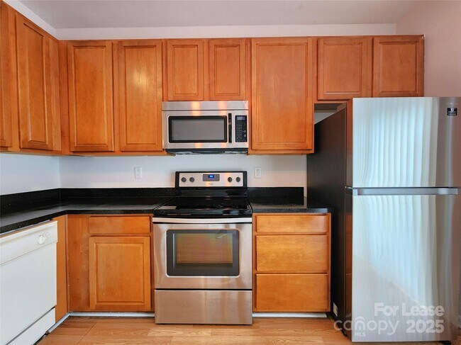Foto del edificio - 8223 Chaceview Ct