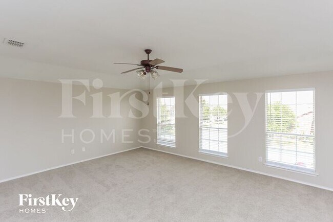 Foto del edificio - 4245 Summer Star Ln