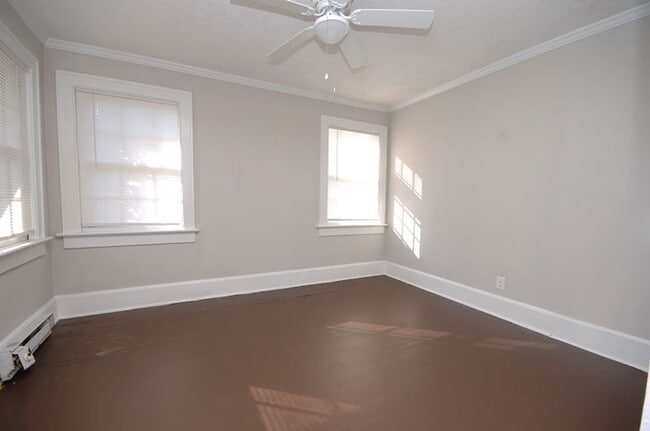 Building Photo - 405 W Grantham St