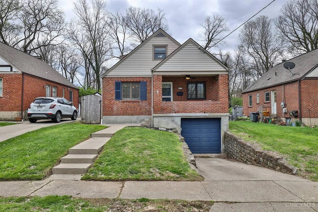 Primary Photo - 6839 Esther Ln