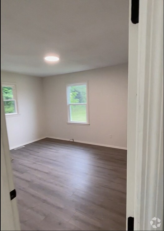 Building Photo - 273 Bomba St
