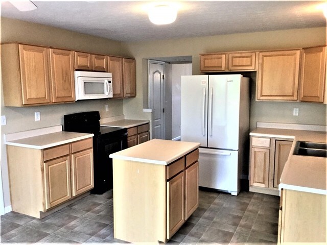 Building Photo - 11000 Union Bluffs Drive