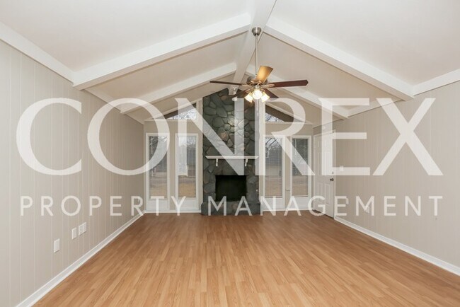 Foto del edificio - Spacious 3 Bedroom
