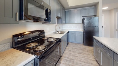 Interior Photo - 20 Lambourne