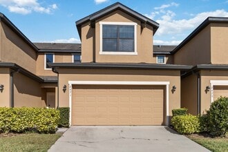 Building Photo - 2471 Seven Oaks Dr