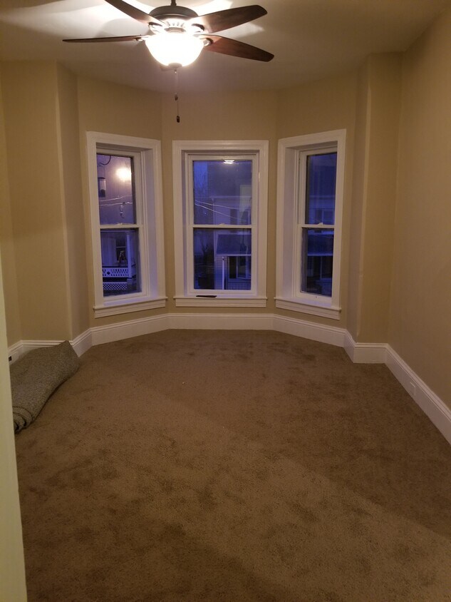 living room - 10 Fairview Ave