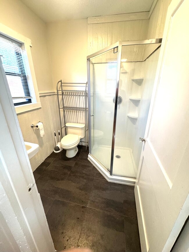 Building Photo - 2304 14th St