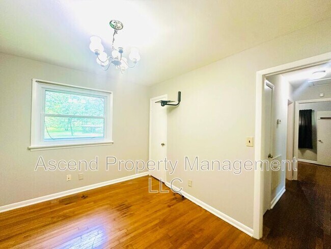 Foto del edificio - 7835 Rosemary Cir