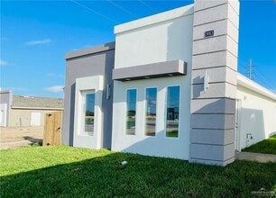 Building Photo - 3013 W Driftwood St