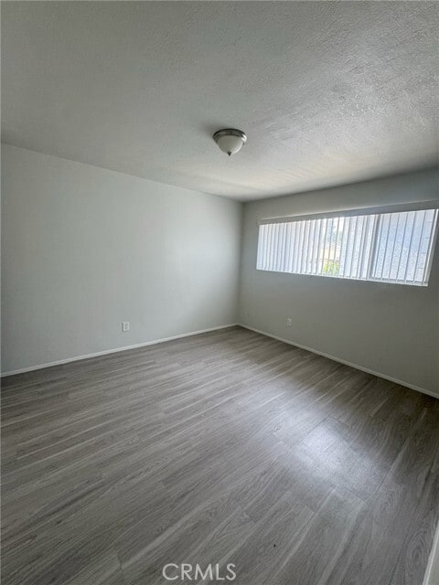 Building Photo - 6027 Greenleaf Ave