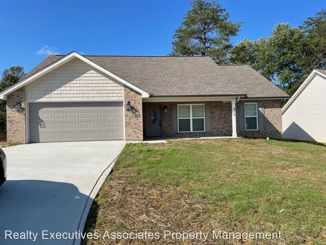 3 br, 2 bath House 226 Horton Lane House Rental in Maryville, TN