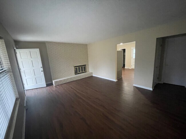 Foto del edificio - 11620 S Williamsburg Dr