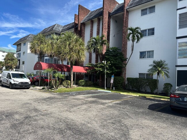 2 Bedroom Condo in Lauderhill - Castle Apartments - Building 16 55+ - 2 Bedroom Condo in Lauderhill - Castle Apartments - Building 16 55+