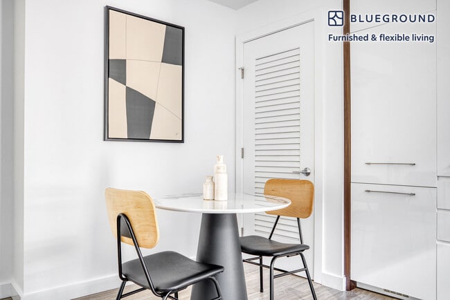 Building Photo - 39 Tehama St