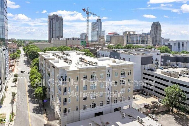 Foto del edificio - 317 W Morgan St