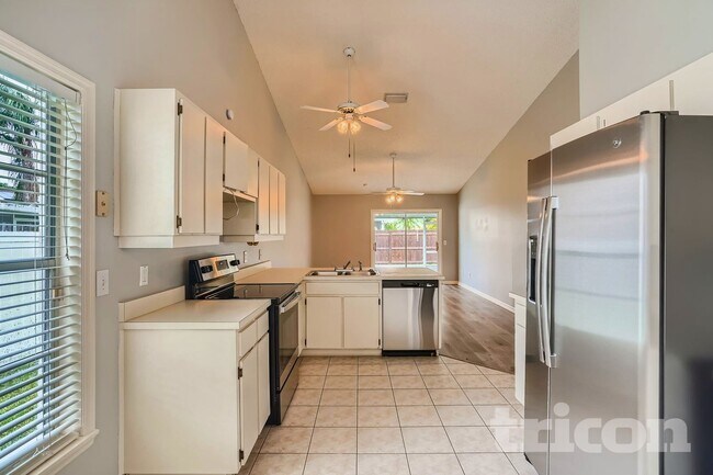 Foto del edificio - 9610 Fox Hearst Rd