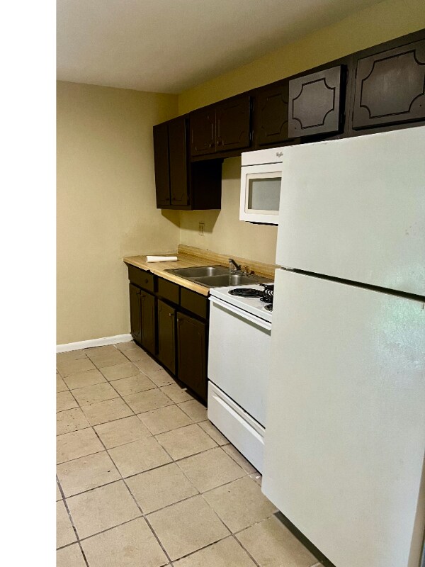 Foto del edificio - 115 Issac Dr