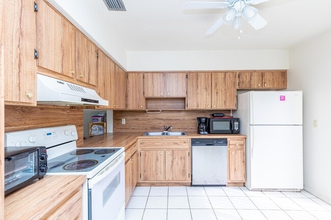 Photo - 6989 NW 29th Ln House