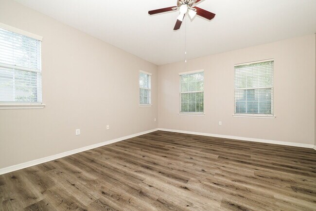Foto del edificio - 8838 Moonlit Meadows Loop