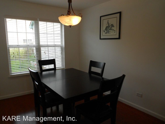 Building Photo - 3 br, 1.5 bath House - 1165 Blackburn Drive