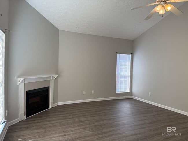 Building Photo - 1305 Dominoe Trail