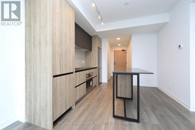 Photo du bâtiment - 7950-A-7950 Bathurst St