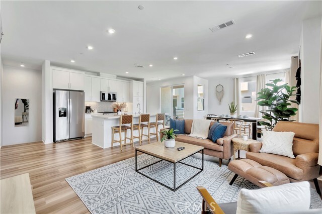 Building Photo - 1531 W Bushell St