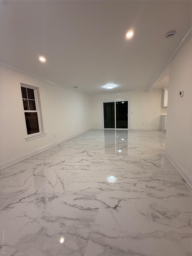 Foto del edificio - 134 Cedar Ln