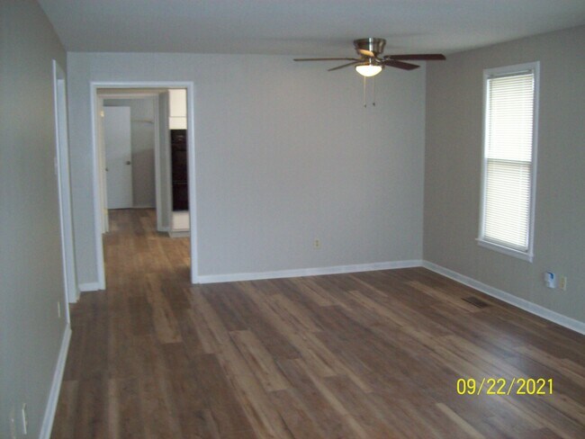 Control de plagas incluido en el pago del arrendamiento. - 504 Beirne Ave NE