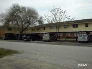 Primary Photo - Eastlawn Apartments