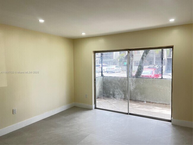 Foto del edificio - 7959 SW 104th St