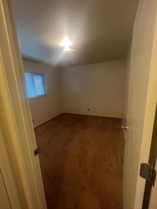Foto del edificio - Two bedroom one bath apartment in Milpitas...
