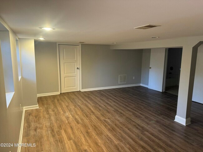 Building Photo - 57 Hadley Ave
