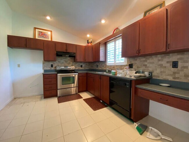 Foto del edificio - Spacious 3/2 in Holly Hill