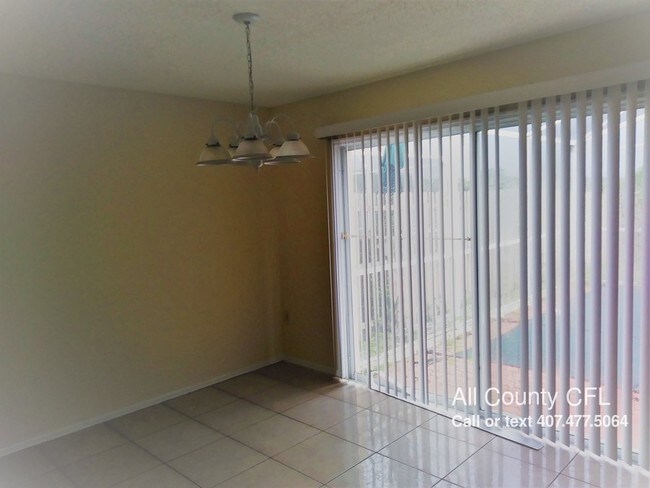 Building Photo - 14321 Sun Bay Dr