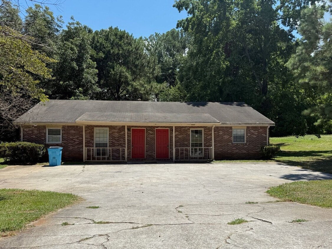 Foto principal - 95 Plum Orchard Rd