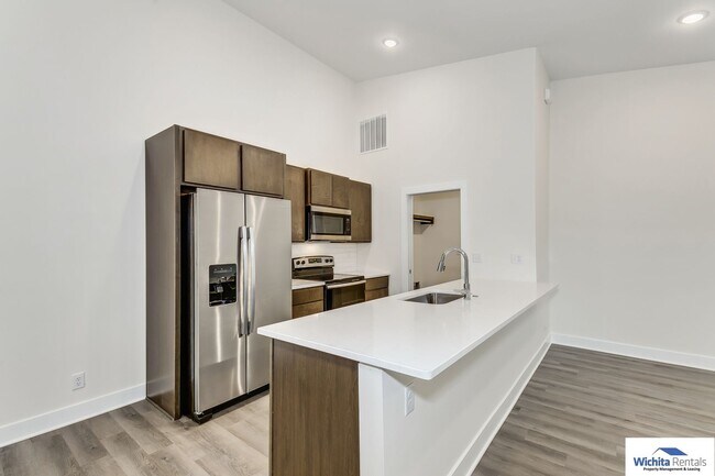 Foto del edificio - 3 bed, 2 bath duplex SE Wichita