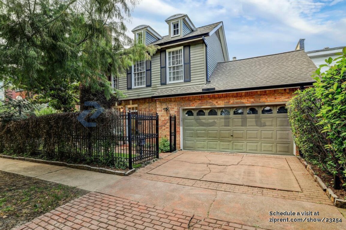 Primary Photo - 1426 Marshall St