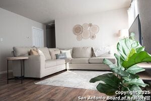 Foto del edificio - 239 W Bedford Ave