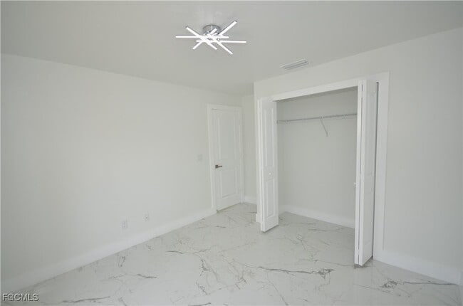 Foto del edificio - 1132 Edelweiss St E