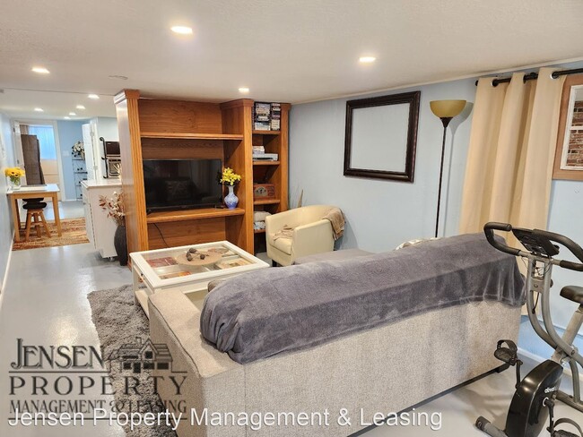 Building Photo - 1 br, 1 bath House - 1125 West 1375 North ...