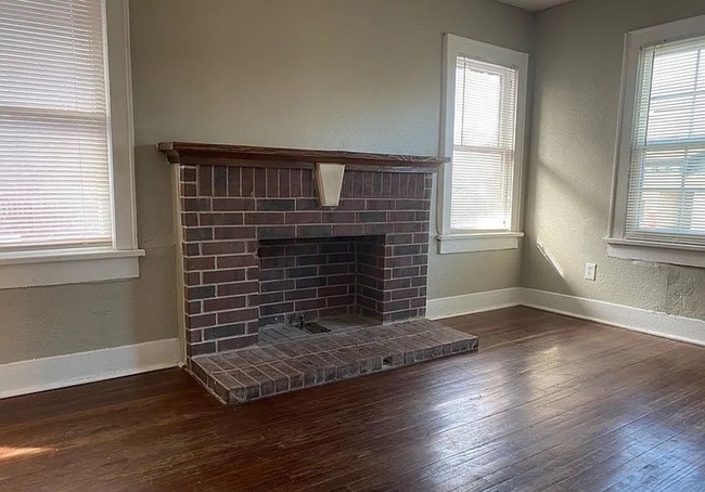 Stylish & Spacious 1-Bedroom Near Midtown ... - Stylish & Spacious 1-Bedroom Near Midtown ... Apartment