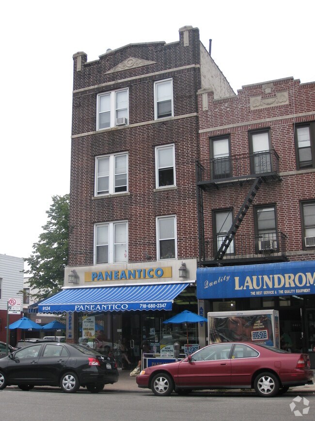 Building Photo - 9124 3rd Ave