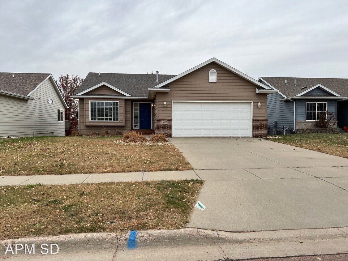 Primary Photo - 3 br, 2 bath House - 1409 N Holbrook Ave