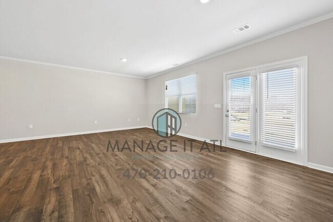 Foto del edificio - Brand New 3 Bedroom Townhome near Mall of ...