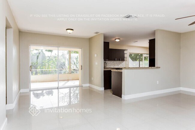 Foto del edificio - 8320 NW 24th Pl