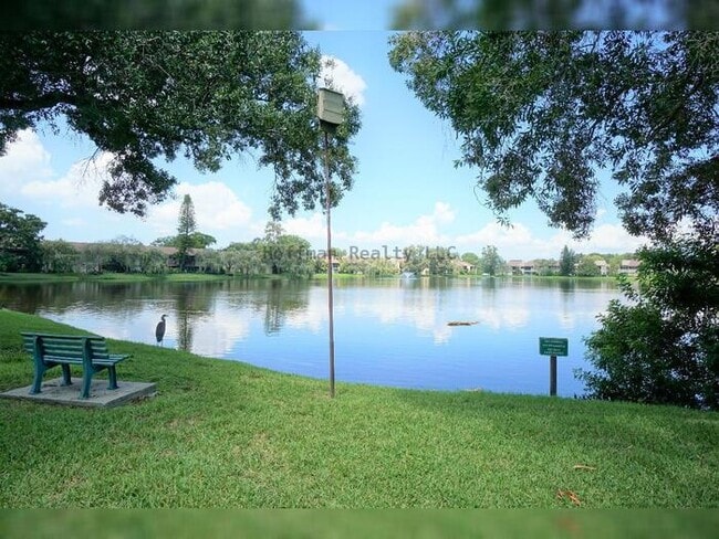 Foto del edificio - 3-Bed, 2-Bath, Condo in St. Petersburg