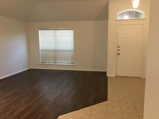 Building Photo - 2029 Michelle Creek Drive